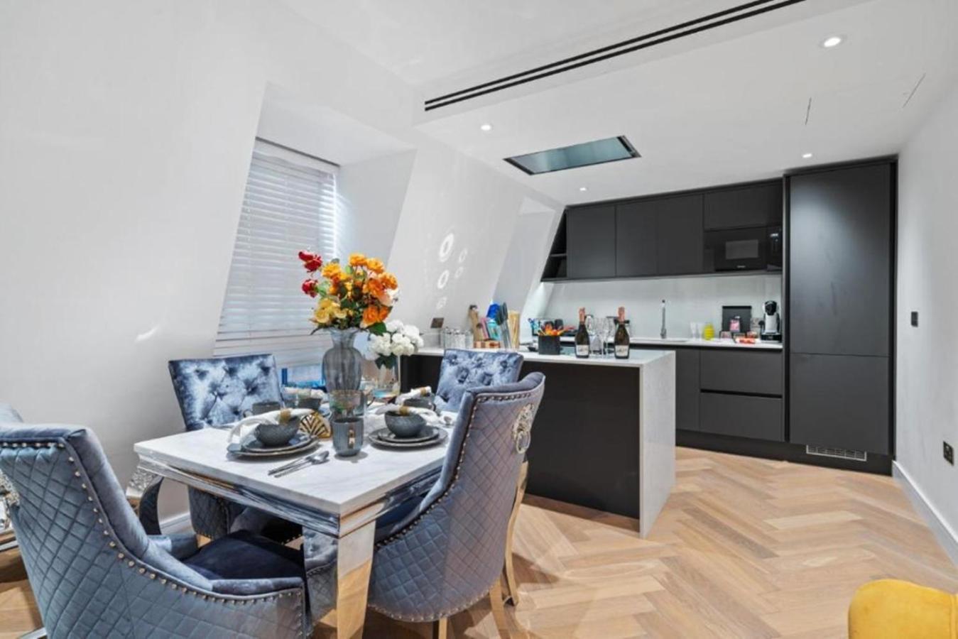 Marble Arch Penthouses With Skyline Views Лондон Екстериор снимка