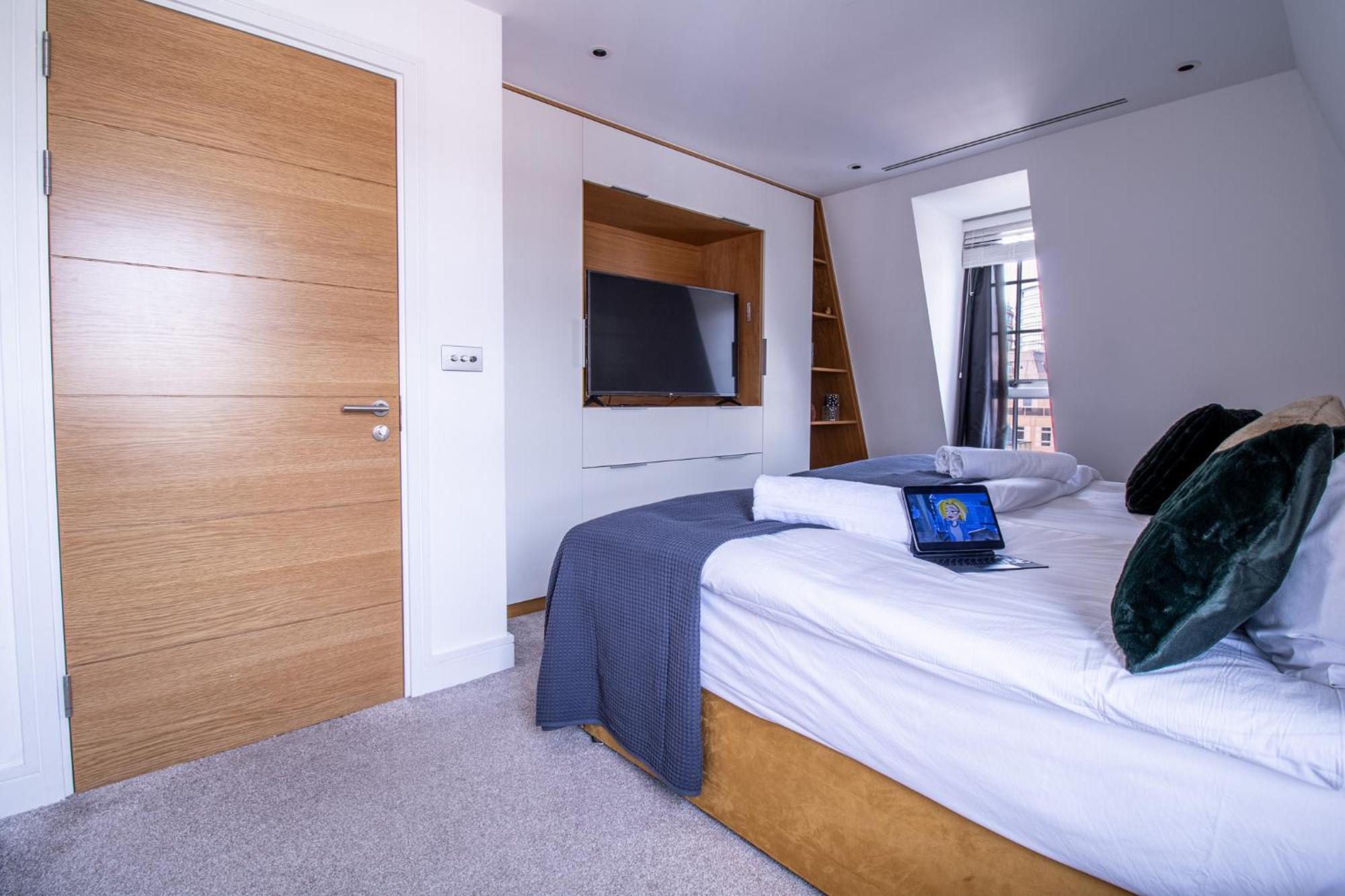 Marble Arch Penthouses With Skyline Views Лондон Екстериор снимка